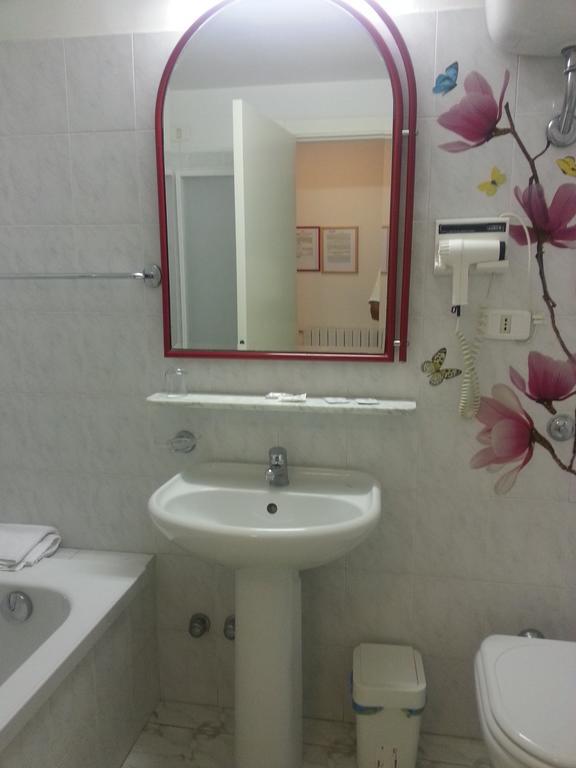 Camere Da Aldo In Centro Sirolo Habitación foto
